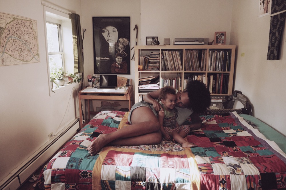 Kamara Thomas spending time with her daughter